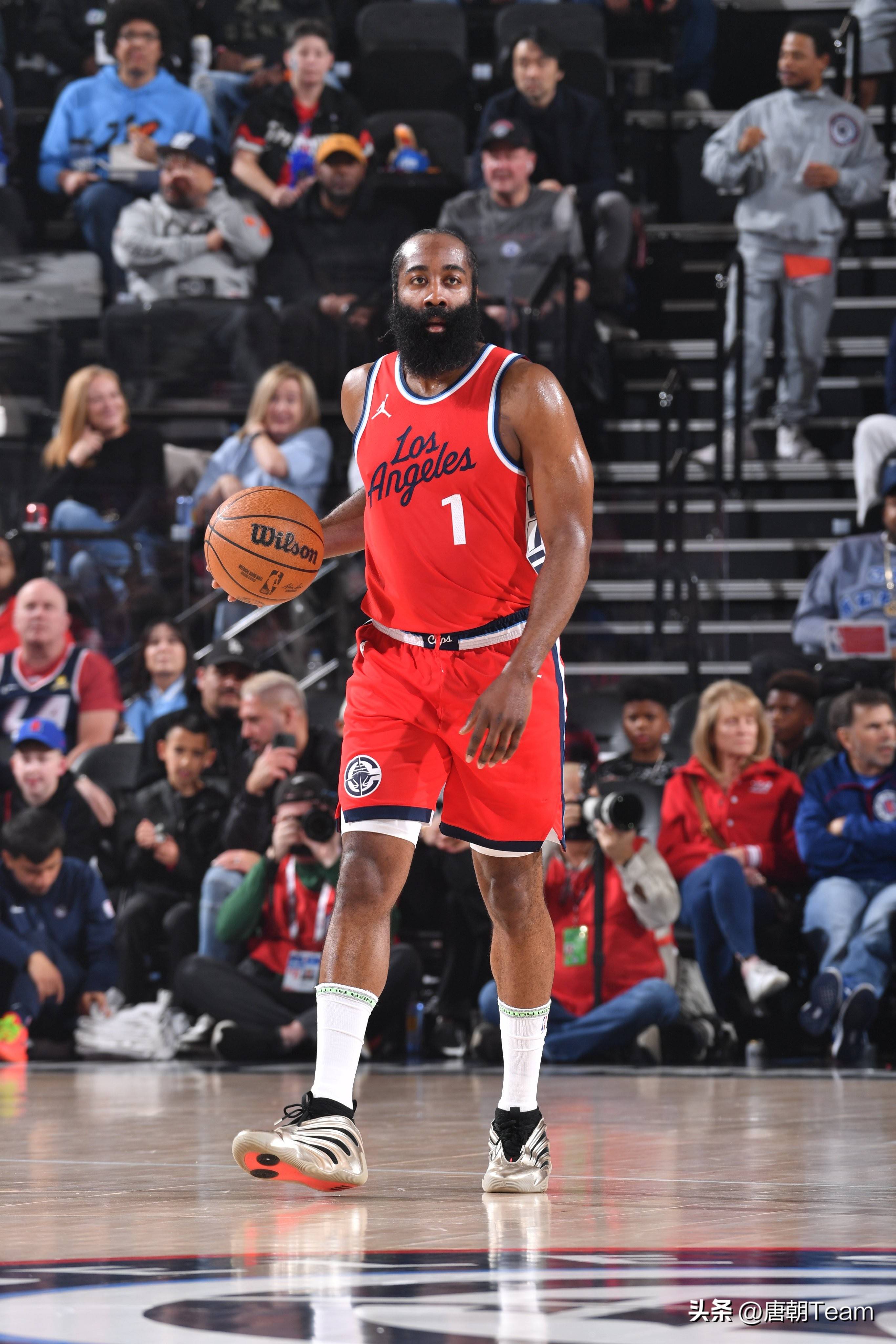 山东男篮的 山东男篮的