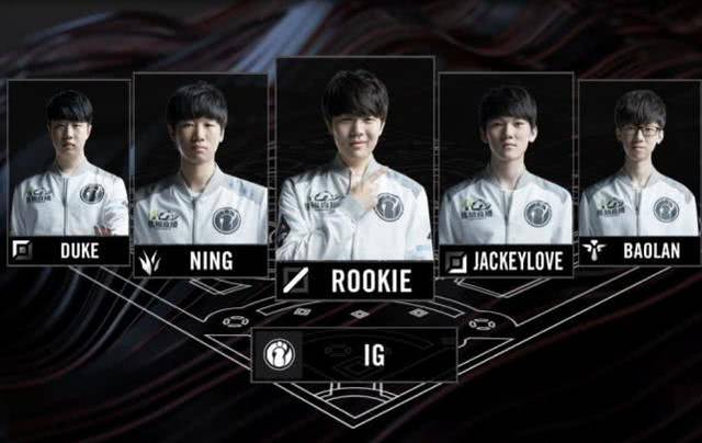 在赛季前夕 在赛季前夕