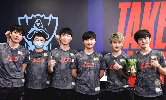 明对比的是 明对比的是