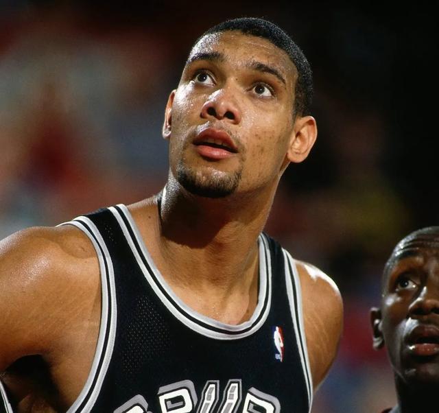 现了一名年 现了一名年