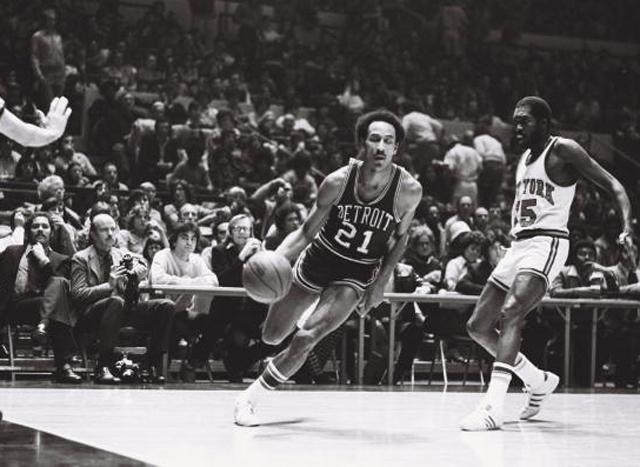 绩效条款与 绩效条款与